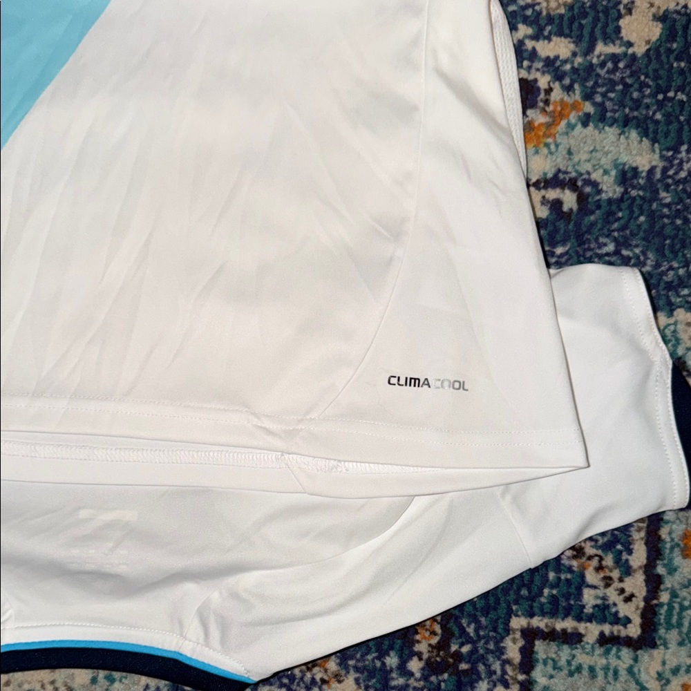 Adidas Chelsea 2012-13 away football shirt in white and light aqua blue - Picture 6 of 7